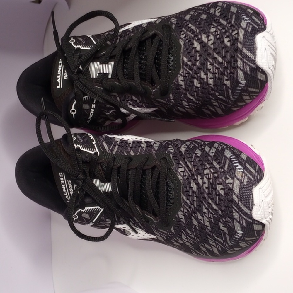Brooks, launch 5, running sneakers